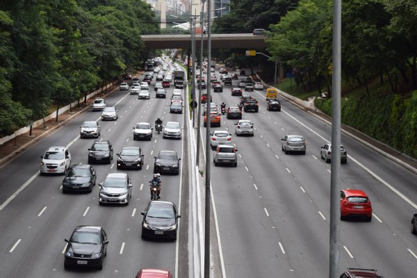 Com bom desempenho de motocicletas&amp;#44; emplacamentos de veículos crescem no acumulado do ano