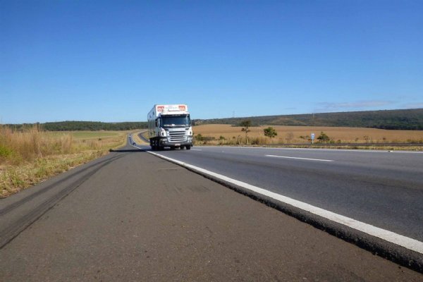 Impacto da Covid-19 no transporte rodoviário de cargas chega a 43&amp;#44;9%