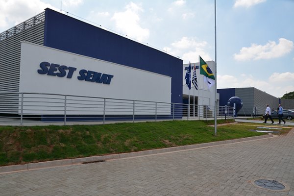 25 anos pelo transporte” traz histórico da CNT&amp;#44; do SEST SENAT e do ITL