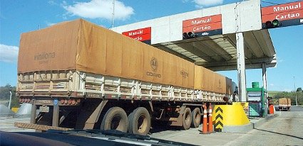 Vale-pedágio pago por reembolso não ofende lei&amp;#44; nem gera multa&amp;#44; diz STJ