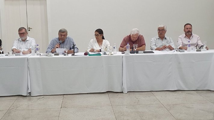 SINDETRAP sedia reunião de diretoria da FETCESP de abril